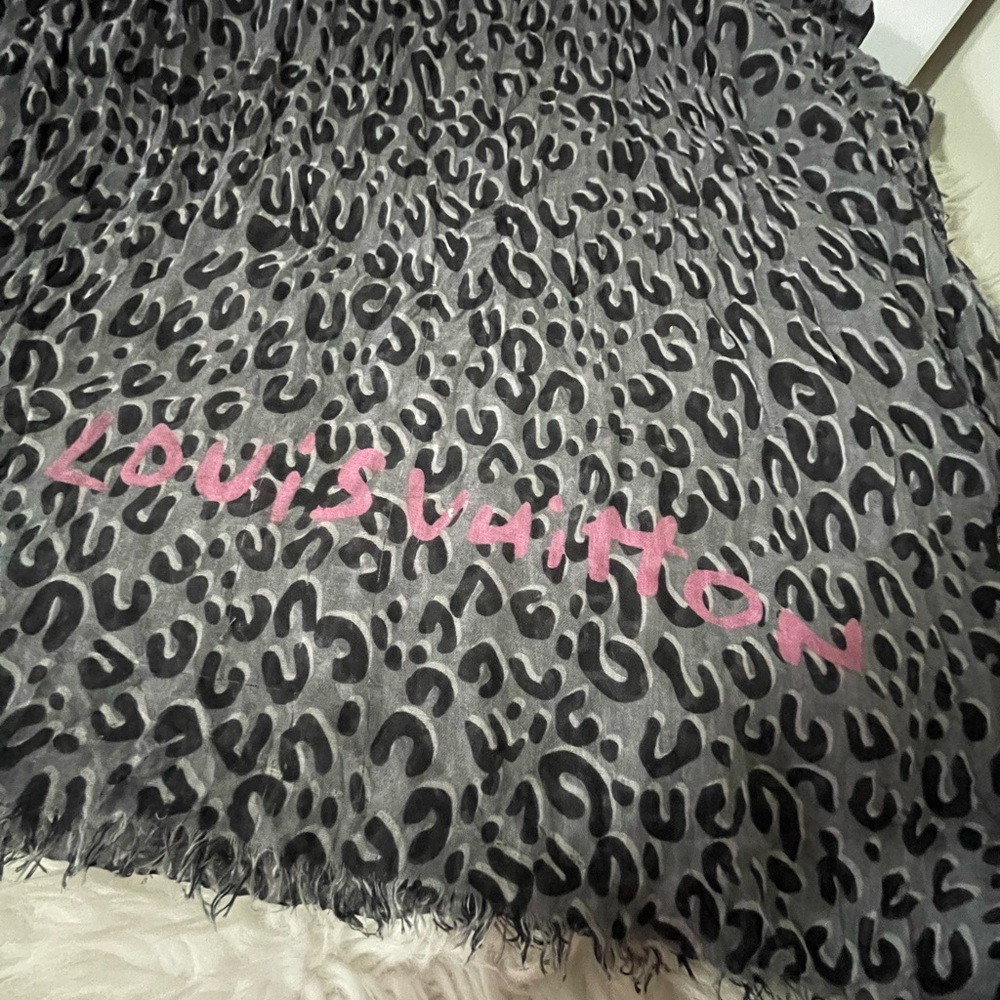 Louis Vuitton x Stephen Sprouse Animal Print Limited Edition Wrap Shawl Scarf.